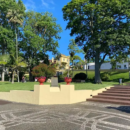 Central House Al Ponta Delgada  Exterior photo